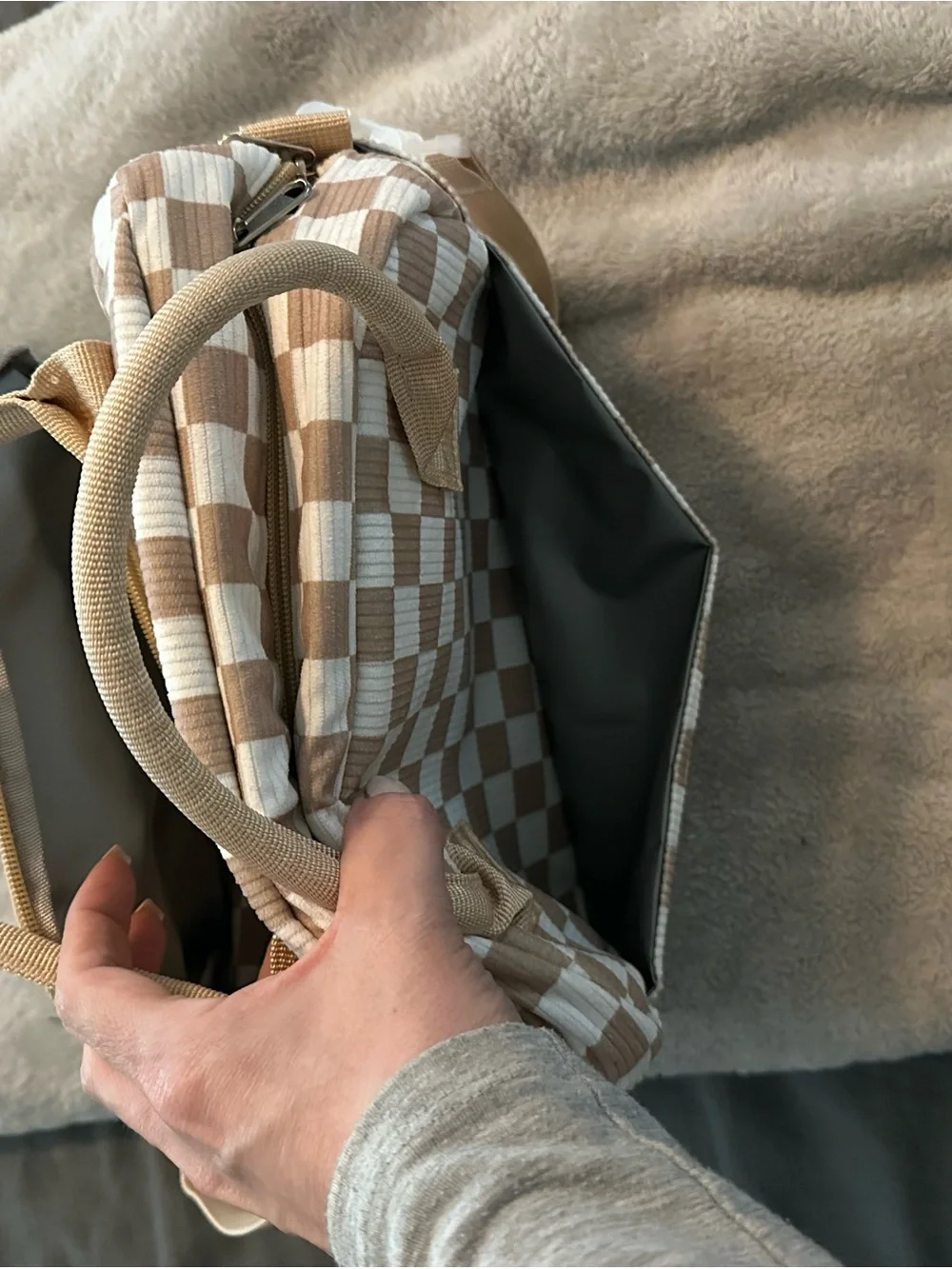 Insulated Beige and White Checkered Lunch Tote for Women
